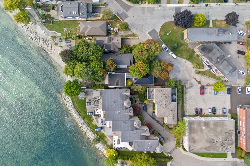 Luxury estate at 1 Lake Shore Drive, Toronto, ON — photo 3