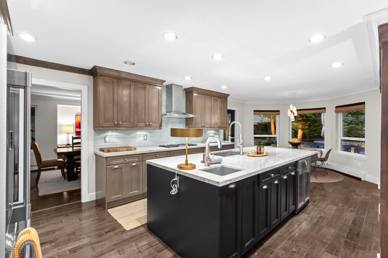 Luxury estate at 13877 32 Avenue, Surrey, BC — photo 11