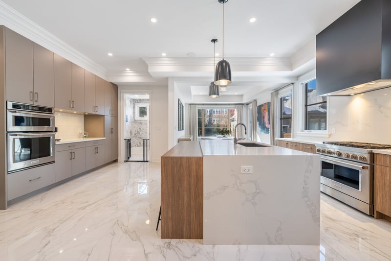 Luxury estate at 2265 Lakeshore Road #3, Burlington, ON — photo 17