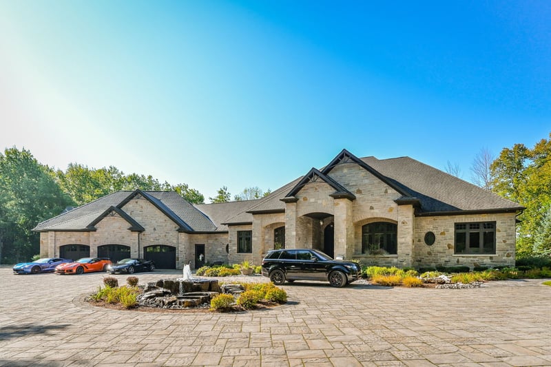 Luxury estate at Guelph — photo 1