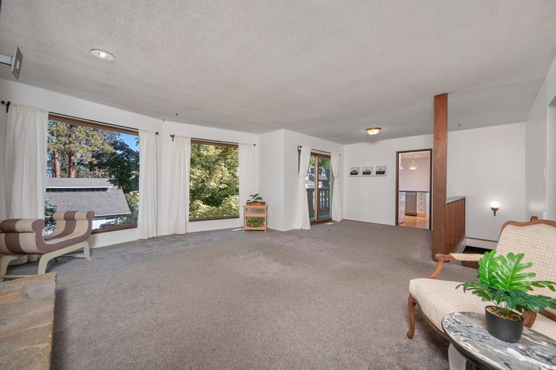 Luxury estate at 1604 39A   Avenue, Vernon, BC — photo 8