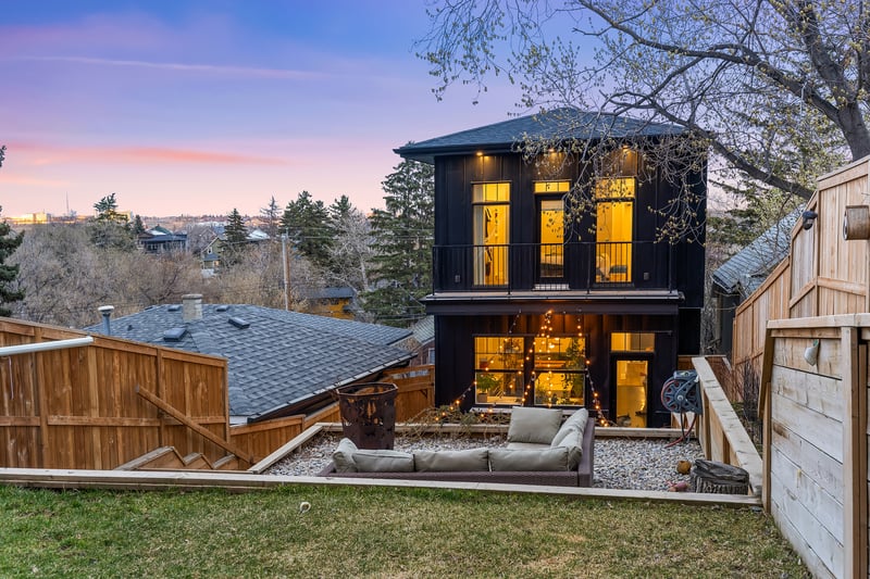 Luxury estate at 1129 Maggie Street Southeast, Calgary, AB — photo 21
