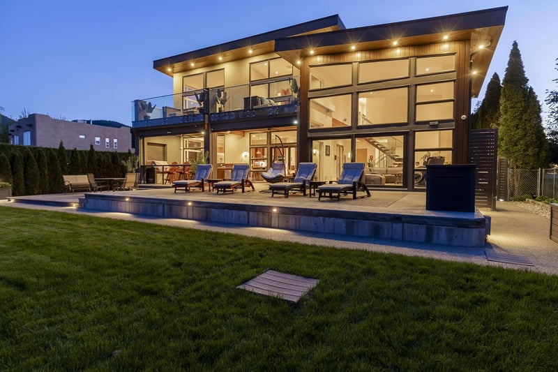 Luxury estate at 704 Stonor Street, Summerland, BC — photo 30