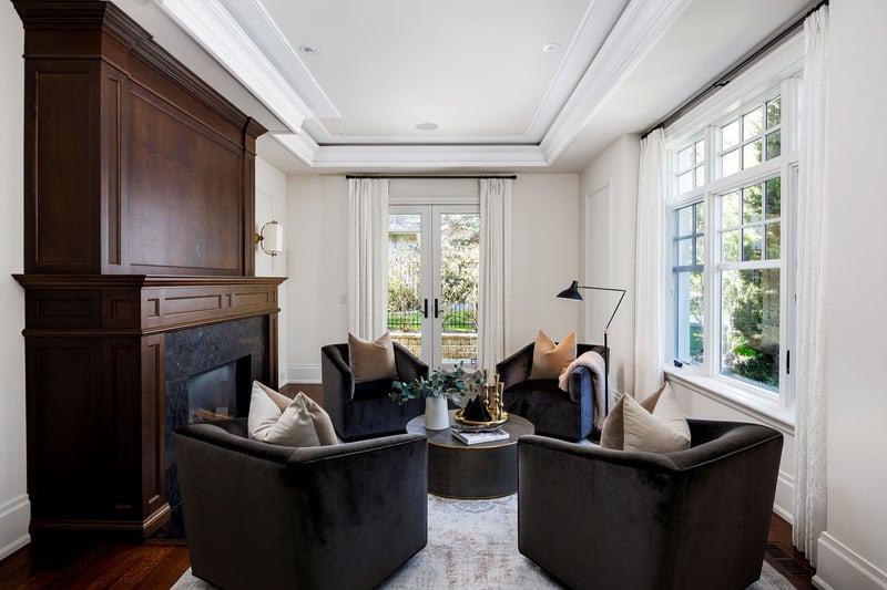 Luxury estate at 64 Brentwood Road, Oakville, ON — photo 4
