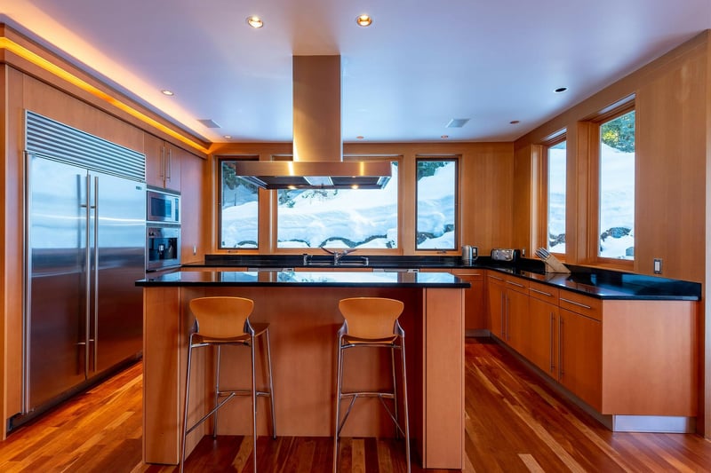 Luxury estate at 4673 Blackcomb Way, Whistler — photo 8