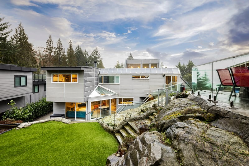 Luxury estate at 3722 Southridge Place, West Vancouver, BC — photo 35