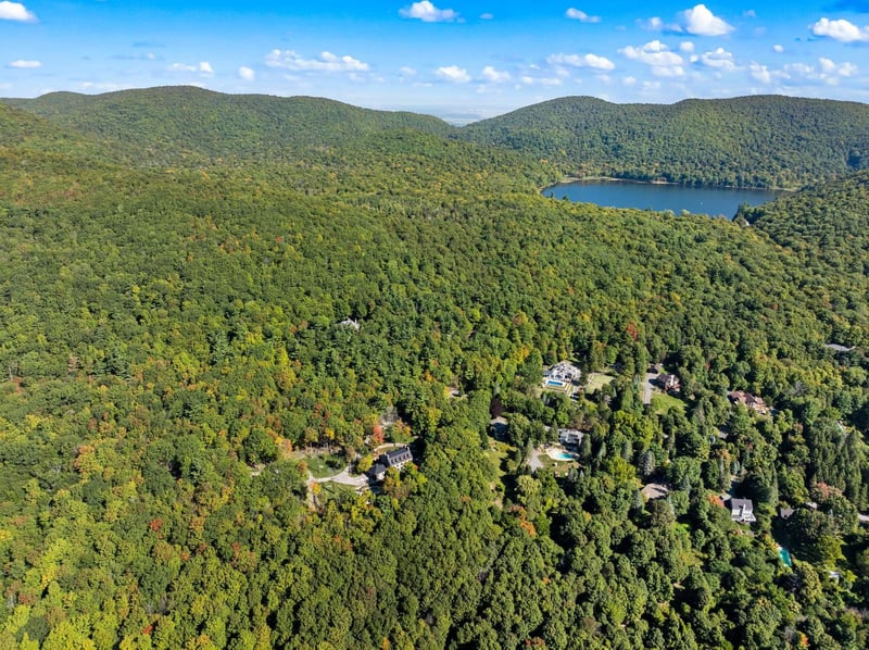 Luxury estate at 1093 Rue Béique, Mont-Saint-Hilaire, QC — photo 89