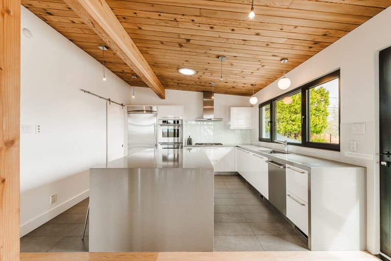 Luxury estate at 1970 Rue du Sommet-Trinité, St-Bruno-de-Montarville, QC — photo 10
