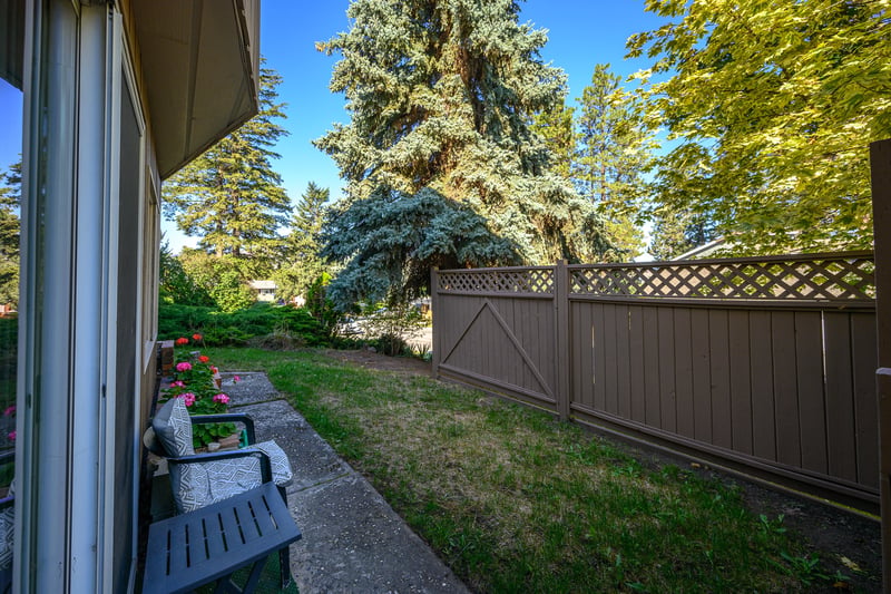 Luxury estate at 1604 39A   Avenue, Vernon, BC — photo 26