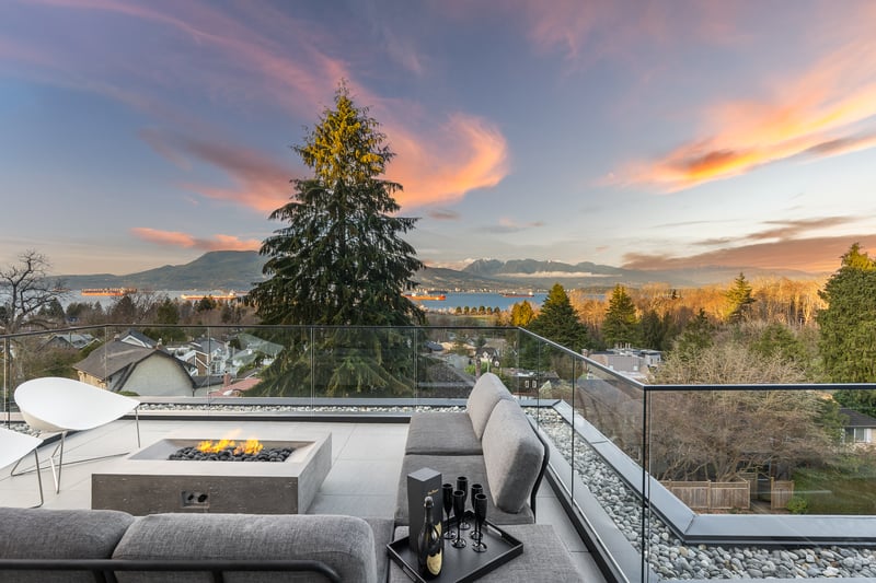 Luxury estate at 4346 Locarno Crescent, Vancouver, BC — photo 41