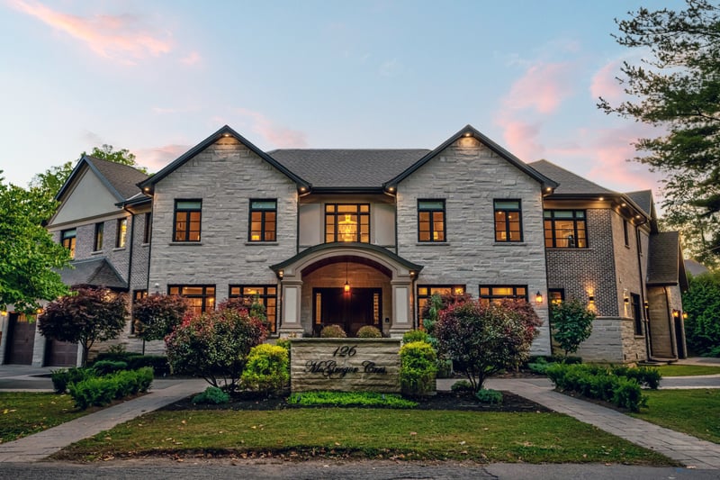 Luxury estate at 126 McGregor Crescent, Ancaster, ON — photo 1