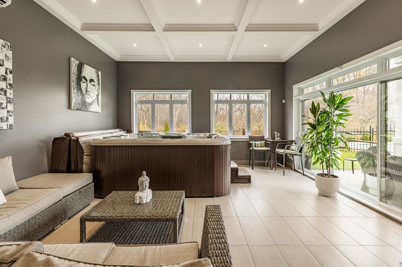 Luxury estate at 383 Rue des Échevins, Saint-Jean-sur-Richelieu, QC — photo 27