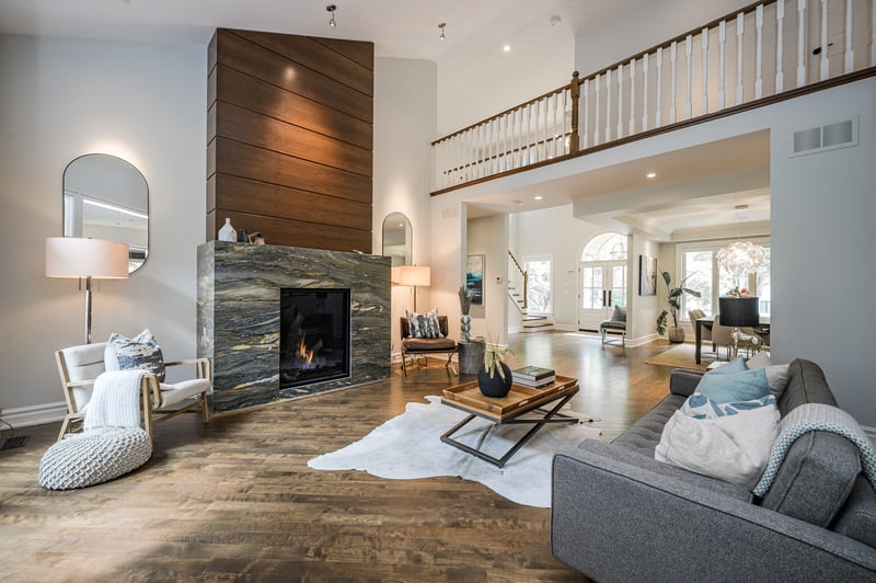 Luxury estate at 4169 Lakeshore Road, Burlington, ON — photo 2