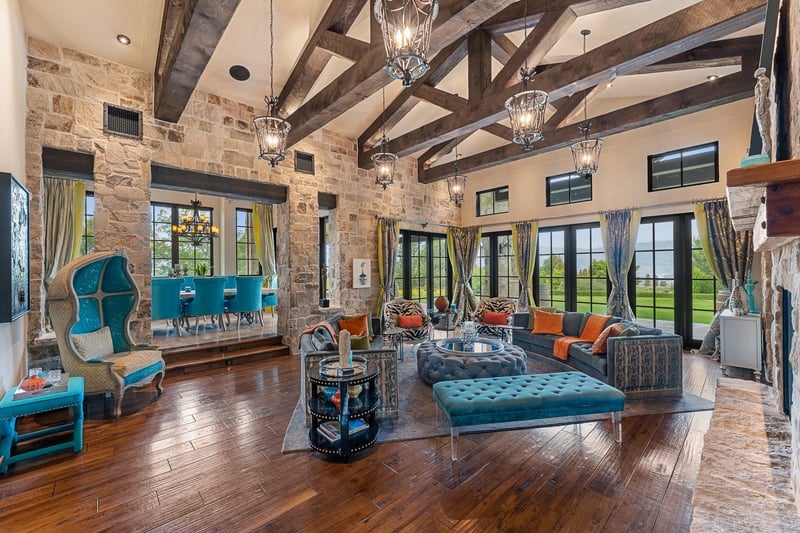 Luxury estate at 4303 Takla Road, Kelowna, BC — photo 6