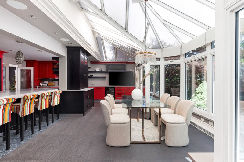 Luxury estate at 262 Mary St, Oakville, ON — photo 7