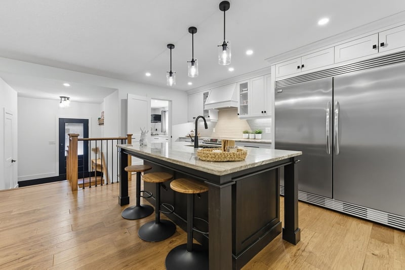 Luxury estate at 115 Lakeshore Road, Port Burwell, ON — photo 17