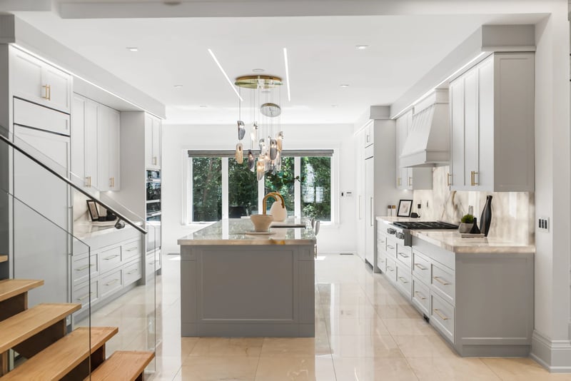 Luxury estate at 3168 Lakeshore Road West, Oakville, ON — photo 10