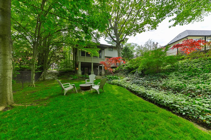 Luxury estate at 1293 Greenoaks Drive, Mississauga, ON — photo 16