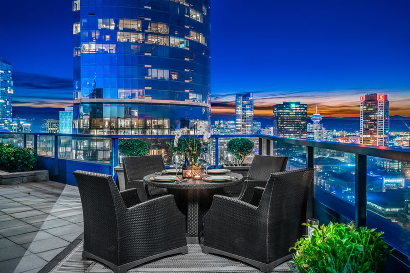 Luxury estate at PH 3000 1050 Burrard Street, Vancouver — photo 3