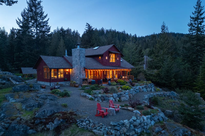 Luxury estate at 1004 Cowan Point Drive, Bowen Island, BC — photo 9