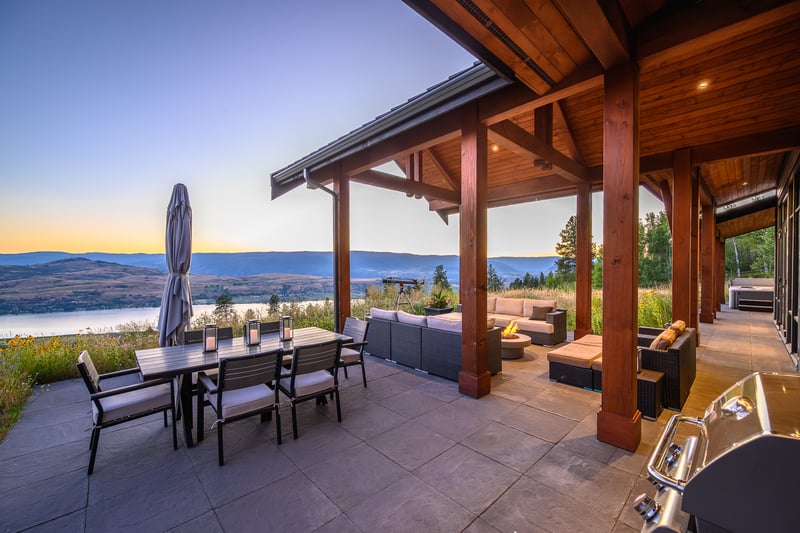 Luxury estate at 7212 Mountridge Place, Vernon, BC — photo 4