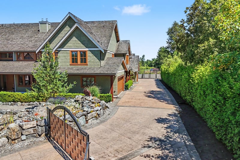 Luxury estate at 3228 164A Street, Surrey, BC — photo 38