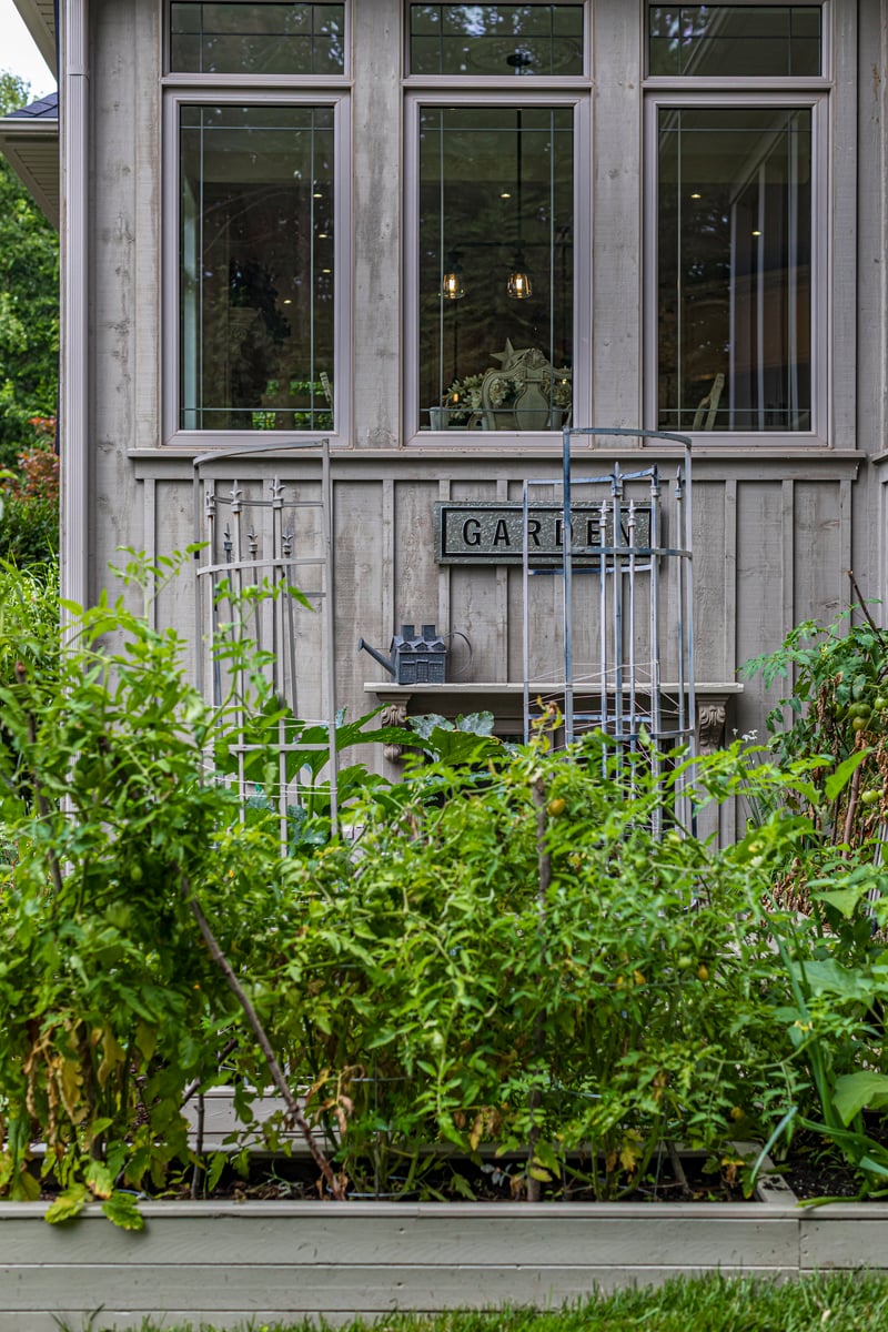 Luxury estate at 37 Ranch Rd, Brantford, ON — photo 17