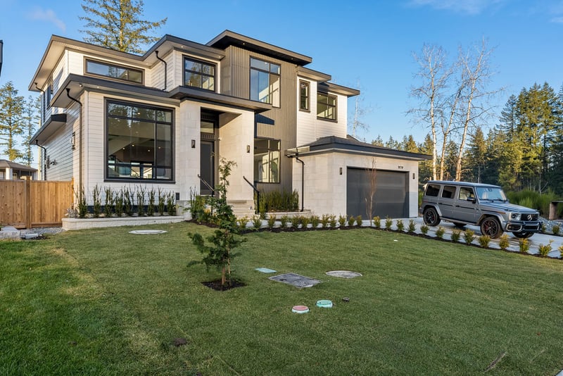 Luxury estate at 19719 31b Ave, Langley — photo 1