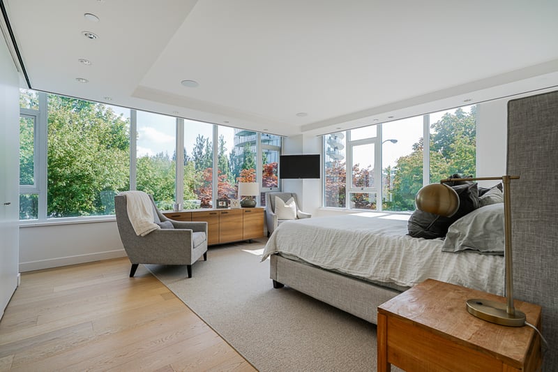 Luxury estate at 403 Beach Crescent, Vancouver, BC — photo 18