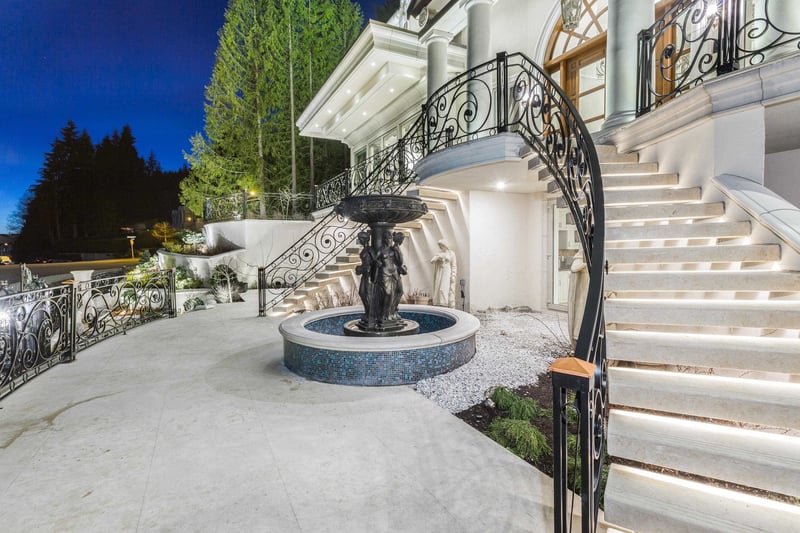 Luxury estate at 1175 Eyremount Drive, West Vancouver, BC — photo 5