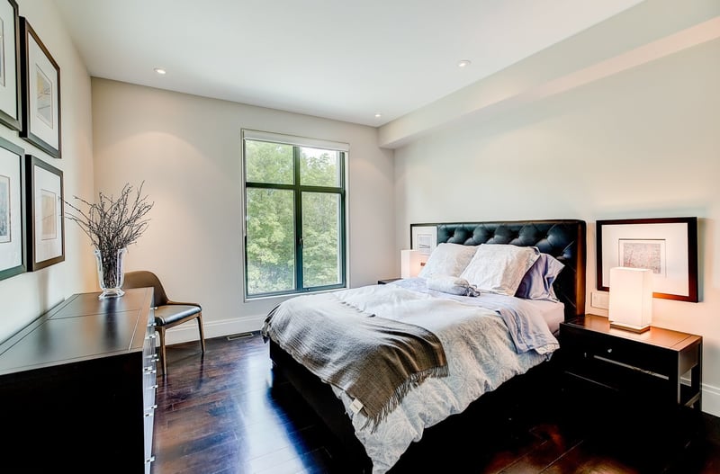 Luxury estate at 528 Rue du Sommet, Mont Saint-Hilaire — photo 23