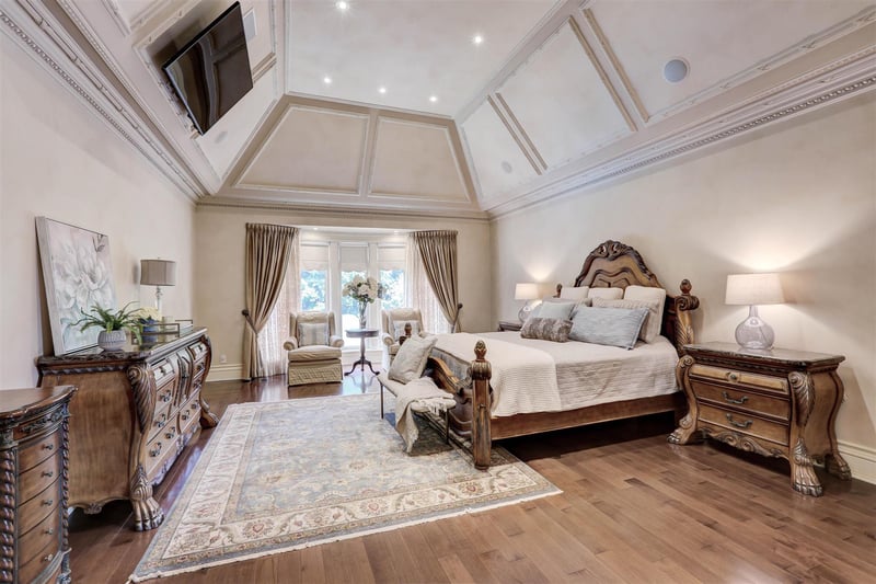 Luxury estate at 95 Eden Vale Dr, King City, ON — photo 22