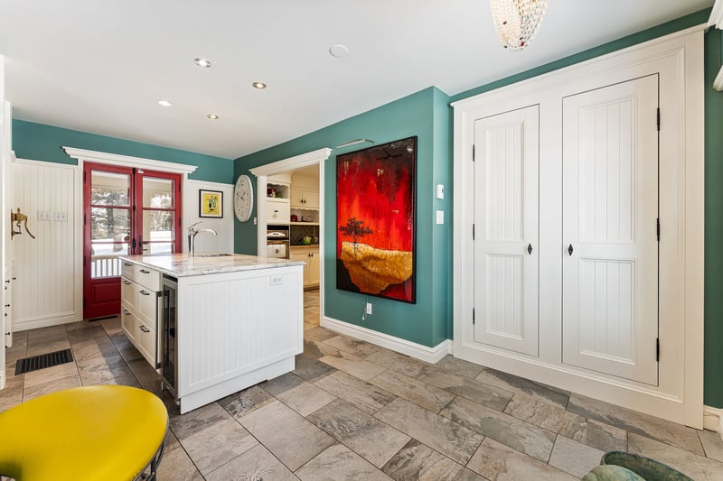 Luxury estate at 1365 Rue Principale, Saint-Paul-d'Abbotsford, QC — photo 5
