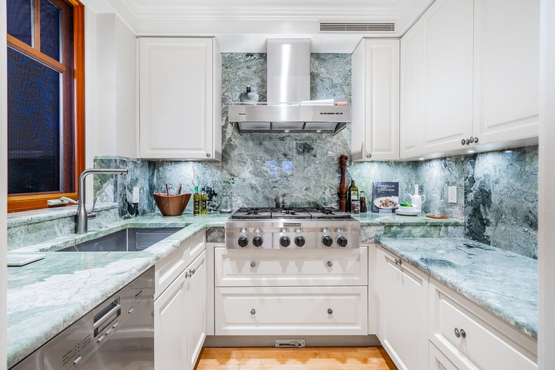 Luxury estate at 2817 Bellevue Avenue, West Vancouver, BC — photo 17
