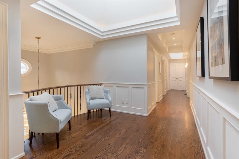 Luxury estate at 159 Jones Street, Oakville — photo 2