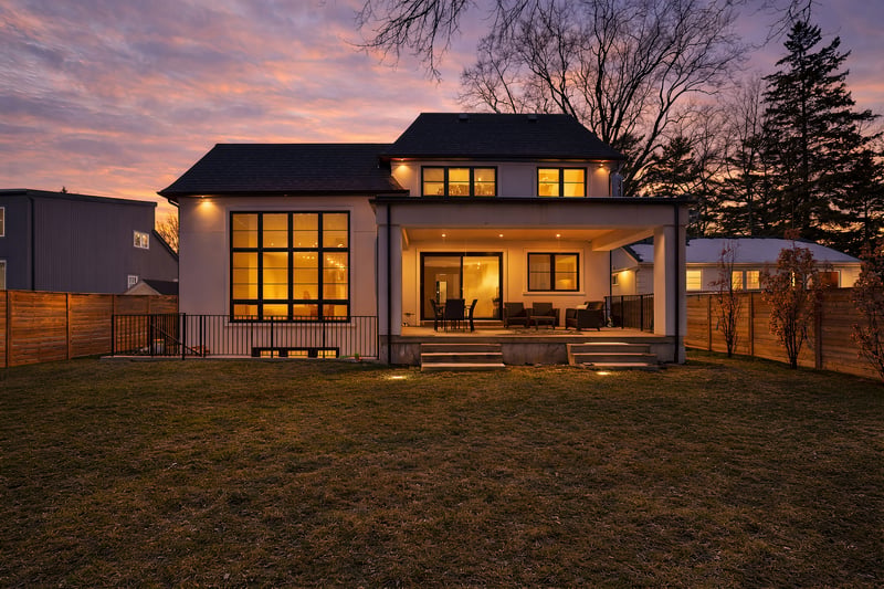 Luxury estate at 1579 Trotwood Avenue, Mississauga, ON — photo 3