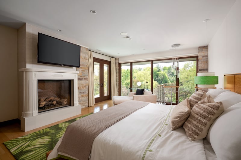 Luxury estate at 1510 Pinetree Crescent, Mississauga, ON — photo 23