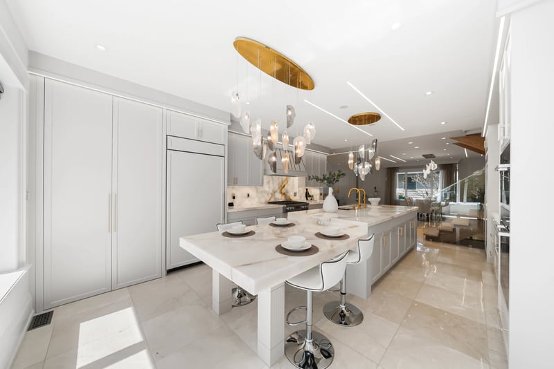 Luxury estate at 3168 Lakeshore Road West, Oakville, ON — photo 14
