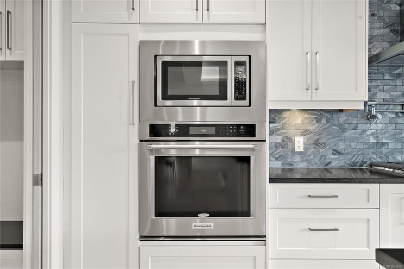 Luxury estate at 2152 Champions Way, Langford, BC — photo 17
