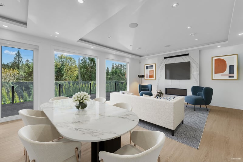 Luxury estate at 4399 Highland Boulevard, North Vancouver, BC — photo 15