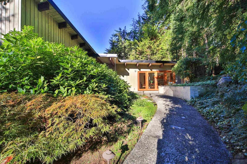 Luxury estate at 170 Highview Place, Lions Bay, BC — photo 27