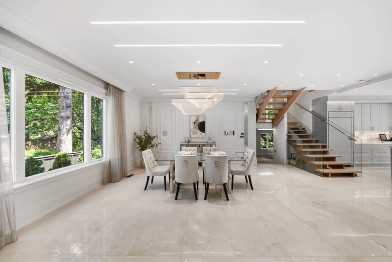 Luxury estate at 3168 Lakeshore Road West, Oakville, ON — photo 8