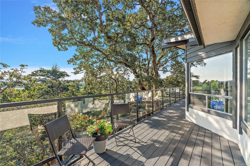 Luxury estate at 4101 Mariposa Heights, Victoria, BC — photo 6