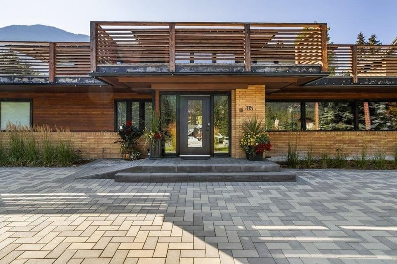 Luxury estate at 115 Spray Avenue, Banff, AB — photo 4