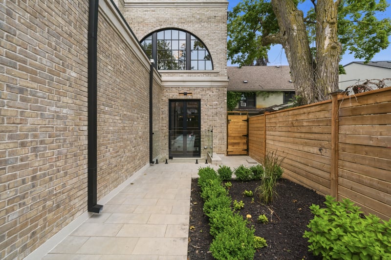 Luxury estate at 204 Forest Hill Road, Toronto, ON — photo 34