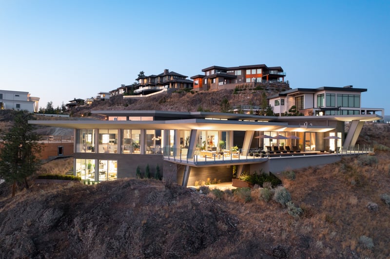 Luxury estate at Kelowna — photo 23