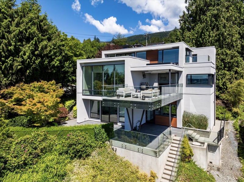 Luxury estate at 2496 Ottawa Avenue, West Vancouver, BC — photo 3