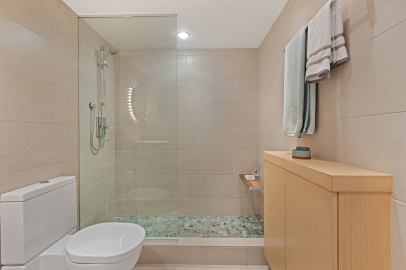 Luxury estate at 27 Alexander Street #708, Vancouver, BC — photo 10