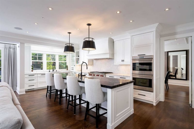 Luxury estate at 75 South Drive, Toronto — photo 6