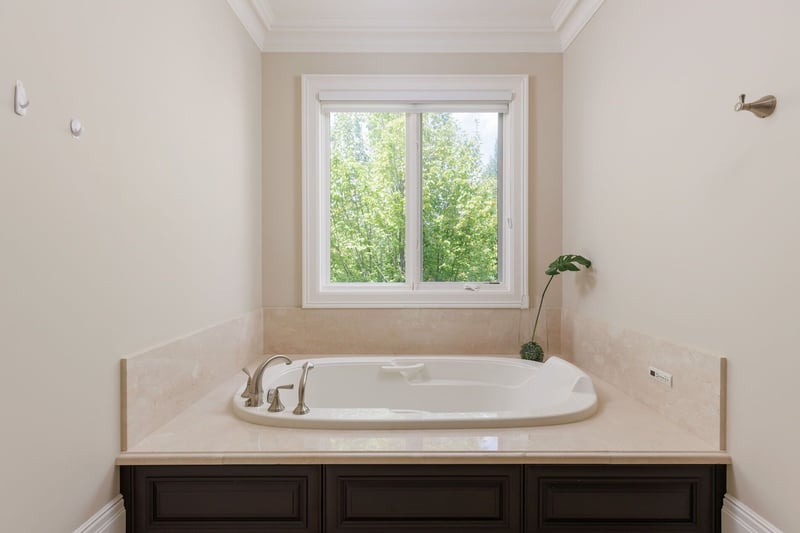 Luxury estate at 94 Munro Boulevard, Toronto, ON — photo 25